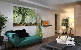 Private Spa Lux With Whirlpool And Sauna In Zurich